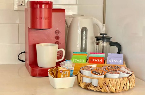 Ellenville Cabin | Tiny Home, King Bed & Hot Tub, Unit B