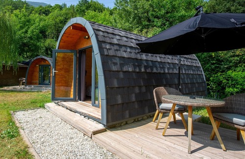 Touet-sur-Var House | Tiny Home 'Le Pod 3' with Mountain View, Wi-Fi and Air Conditioning