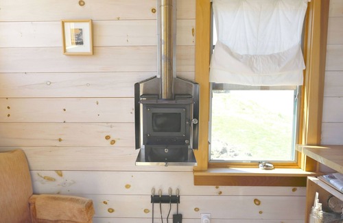 Manset Apartment | Tiny Home minutes from Acadia National Park