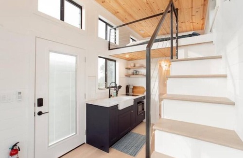 Thurber House | Tiny Home Near Palo Pinto Mountains State Park + Scenic Views + Fire pit + Grill