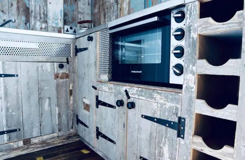 Rowlands Gill House | TINY HOME No.1 Railway Carriage with Stunning Views