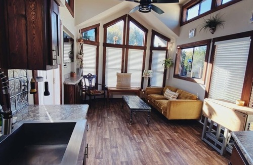 Annetta North House | Tiny Home - Peaceful and Secluded
