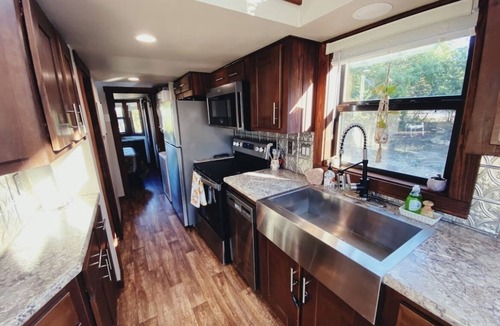 Annetta North House | Tiny Home - Peaceful and Secluded