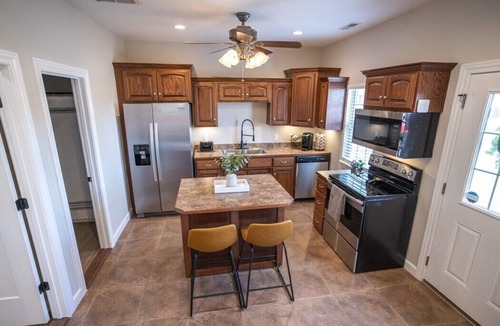 Waynesville Apartment | Tiny Home with Hot Tub Near Ft. Leonard Wood!