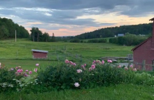 Hyde Park Cabin | Tiny House at Stony Brook Farm