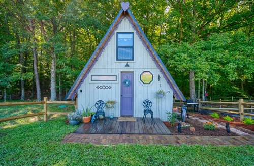 Henderson Cabin | Tiny House at Wishing Creek