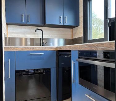 Saulges Ski Chalet | Tiny House au coeur d'une petite cité de caractère à Saulges