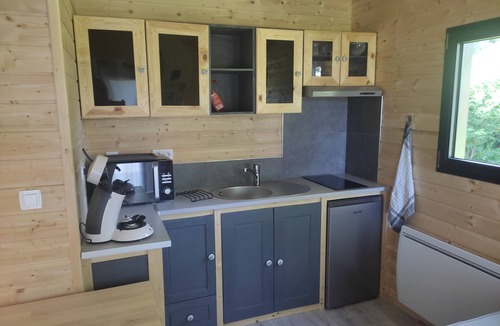 Signy-lAbbaye Ski Chalet | Tiny House Au pied du Merisier