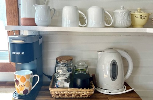 Valley Hi RV Rental | Tiny House - Big Fun!