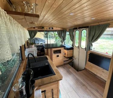 Mignaloux-Beauvoir Other | Tiny house - Bus insolite - avec Escape Game