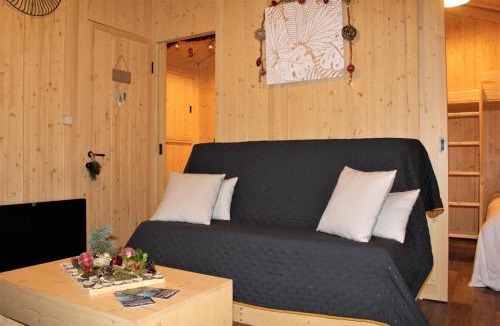 Magnieres Cabin | Tiny house - Cabane sur pilotis - Etat Nature