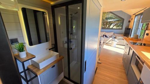 Yvias House | Tiny house Dôme jacuzzi privatif
