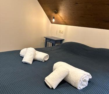 Vireux-Wallerand House | Tiny House dans les Bois Une Évasion Cozy pour Deux !