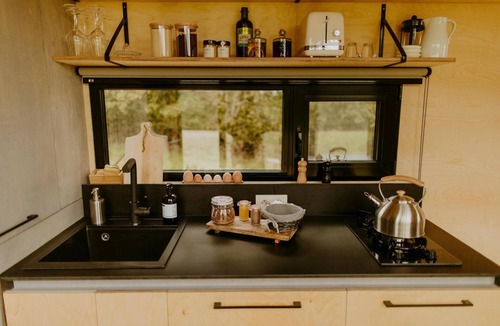 Vibraye Cabin | Tiny House Dans une Forêt du Perche Sarthois