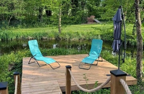 Saint-Just-de-Claix House | Tiny house and terrace on the island