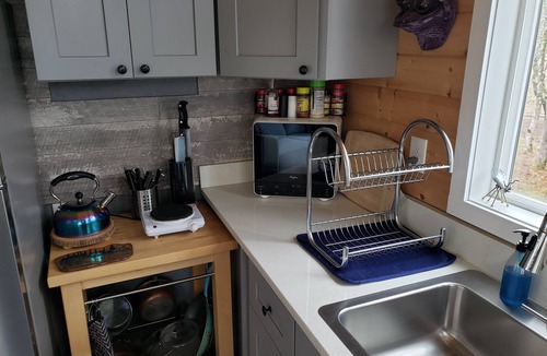Molalla Cabin | Tiny House in a Quiet Oak Grove