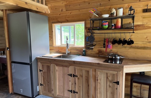 Evans Cabin | Tiny House Lake Roosevelt