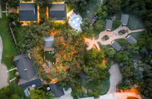 Crawford Cabin | Tiny House Living #4 on Outdoor Oasis Retreat Just 20 Minutes to Waco!