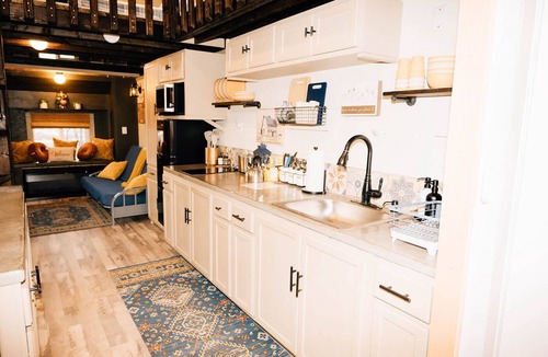 Peter House | Tiny House Near Bear River City