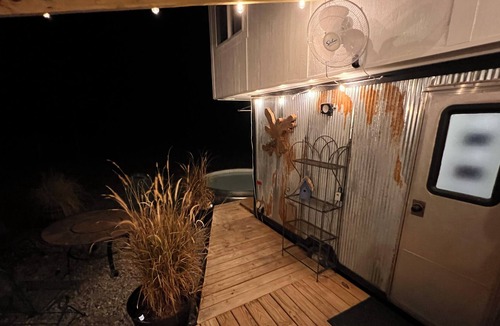 Ellisville Other | Tiny house on small farm minutes away from HGTV's Hometown Laurel & Hattiesburg