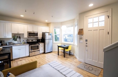 Stevens House | Tiny House on The Hill