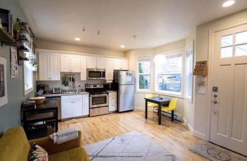 Stevens House | Tiny House on The Hill