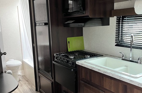 Aurora RV Rental | Tiny house on wheels - camping