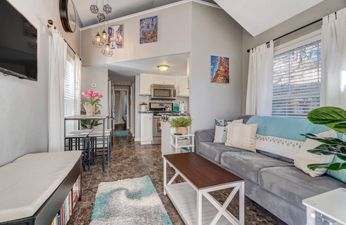 Woodland Park Ski Chalet | Tiny House | Pet-Friendly | Pikes Peak Views