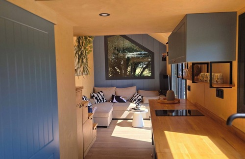 Yvias Cabin | Tiny house Private Jacuzzi Dome