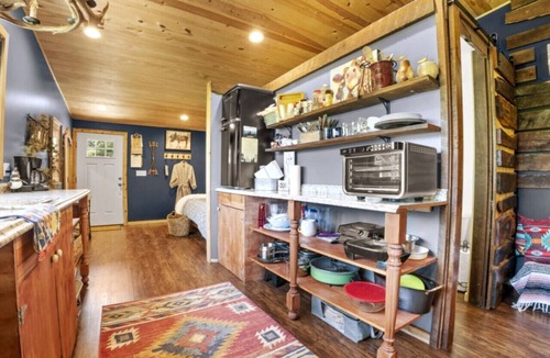 French Village House | Tiny House! Relaxing Country Getaway.