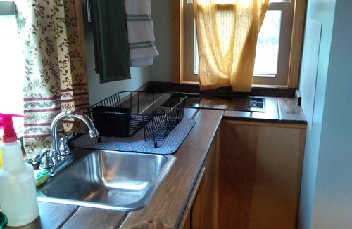 Etna Cabin | Tiny House Retreat Cabin