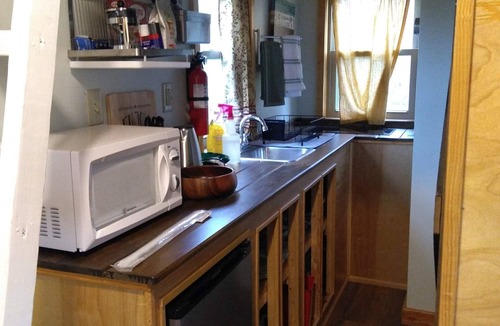 Etna Cabin | Tiny House Retreat Cabin