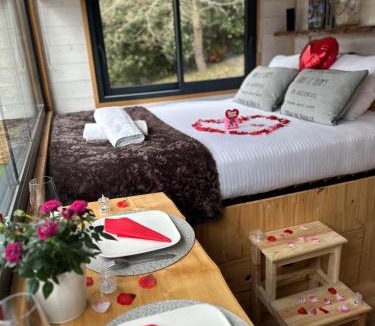 Lafrancaise Other | Tiny house romantique avec bain nordique