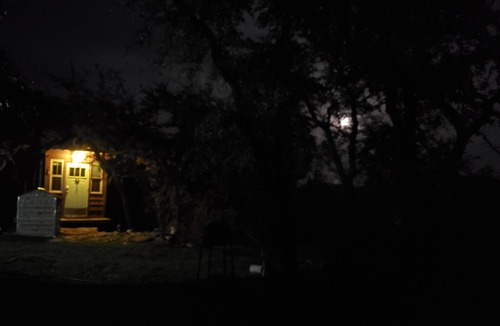 Spicewood House | Tiny House (Tall Cotton)in a rural setting 34 miles from Austin!