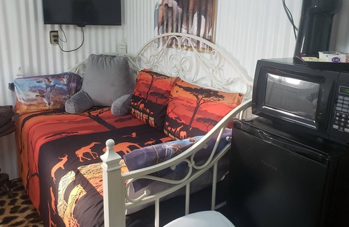 Sequim Apartment | Tiny House Timbuktu.