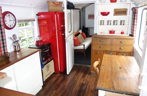 Lower Hutt House | Tiny House Train-eco Stay