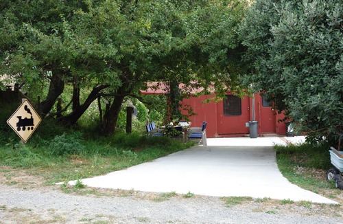 Lower Hutt House | Tiny House Train-eco Stay