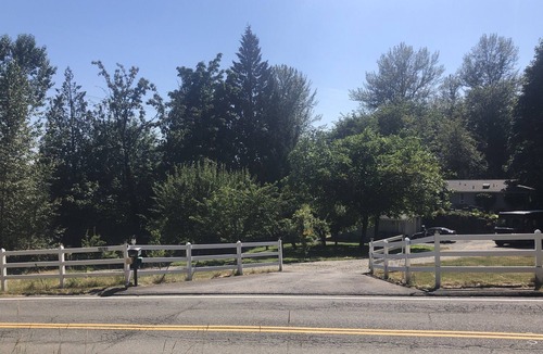 Mirrormont Apartment | Tiny House Tranquil Forest Retreat