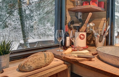Saint-Faustin-Lac-Carre Cabin | Tiny House | Tremblant | 2ppl | Electricity | Heat