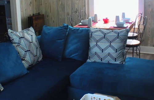 Wynne House | Tiny Inn of Wynne