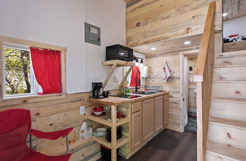 Central Point Other | Tiny Living at its Finest… 🐞