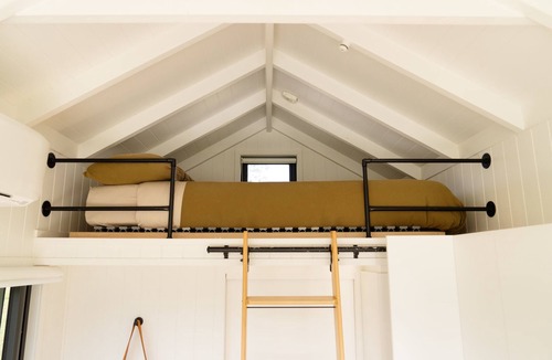 Markwell Cabin | Tiny Madeline Summary