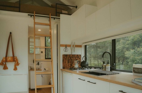 Markwell Cabin | Tiny Madeline Summary