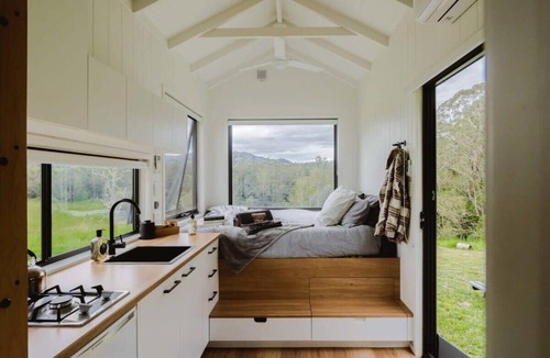 Valery Cabin | Tiny Nancy Summary: H