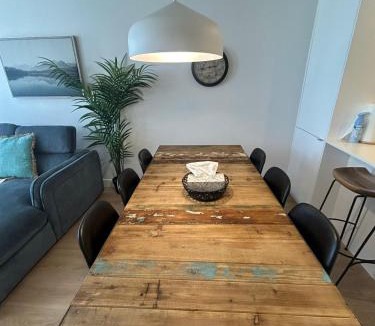 Longue-Pointe Apartment | Tiny Penthouse Big Balcony Central & Cozy