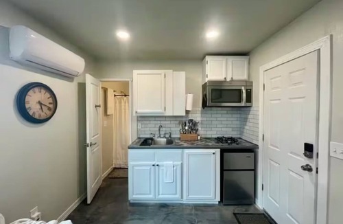 Nampa House | Tiny Retreat by the Park