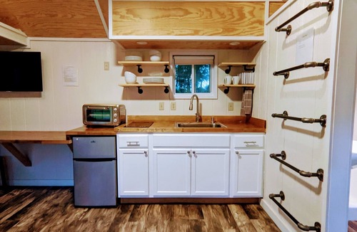 Franklin House | Tiny Rock House