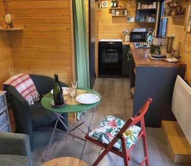 Wasigny House | Tiny somniflore