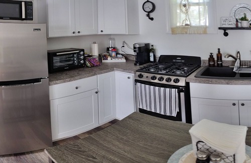 Alden Cottage | Tiny Spa Cottage Retreat