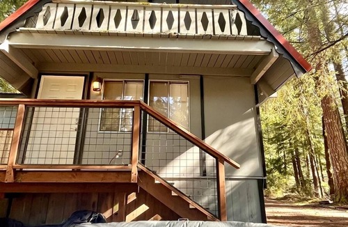 Packwood Apartment | Tiny Timber | 1 Bed, 1.5 Bath